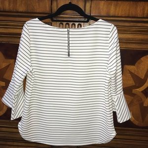 Green Envelope 3/4 Bell Sleeve Blouse - L